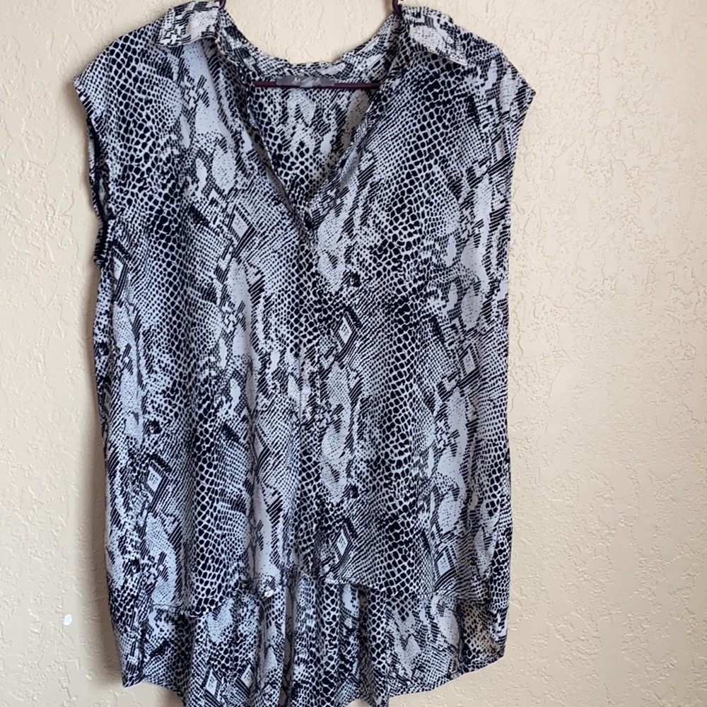 Marled reunited clothing size M